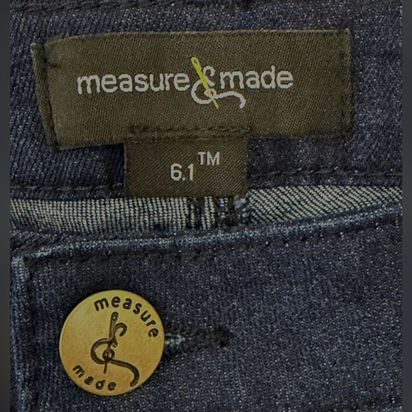 Measure & Made Dark Wash Rolled Crop Mid Rise Jean Size 6 (Fit Logic 1) NWT - Picture 3 of 6